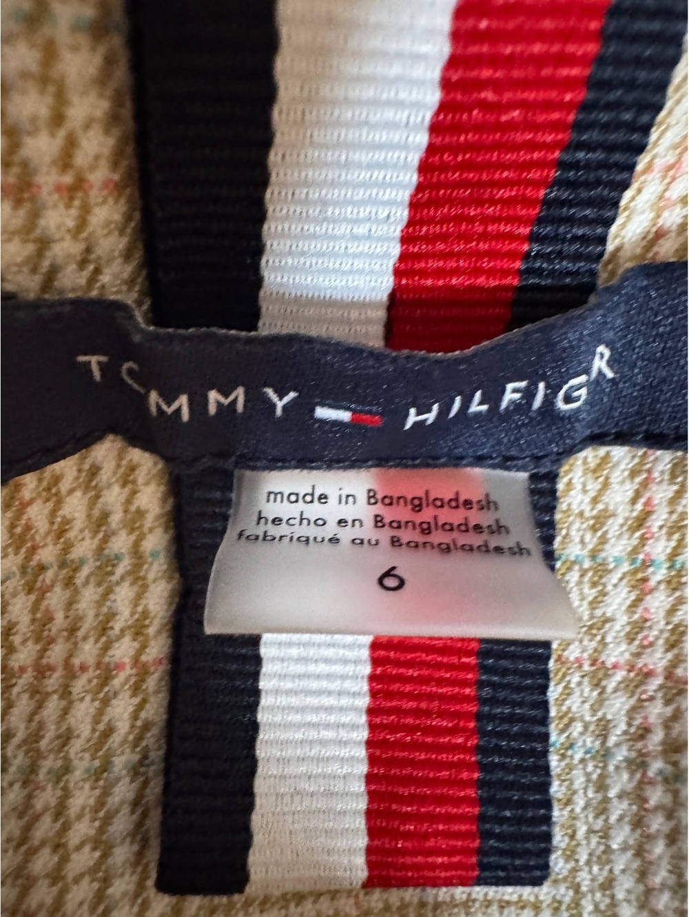 Tommy Hilfiger Plaid Cropped Blazer Jacket Women’s Size 6 Beige Preppy - Picture 2 of 7